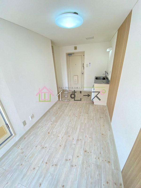 ラパンジール都島 リビング