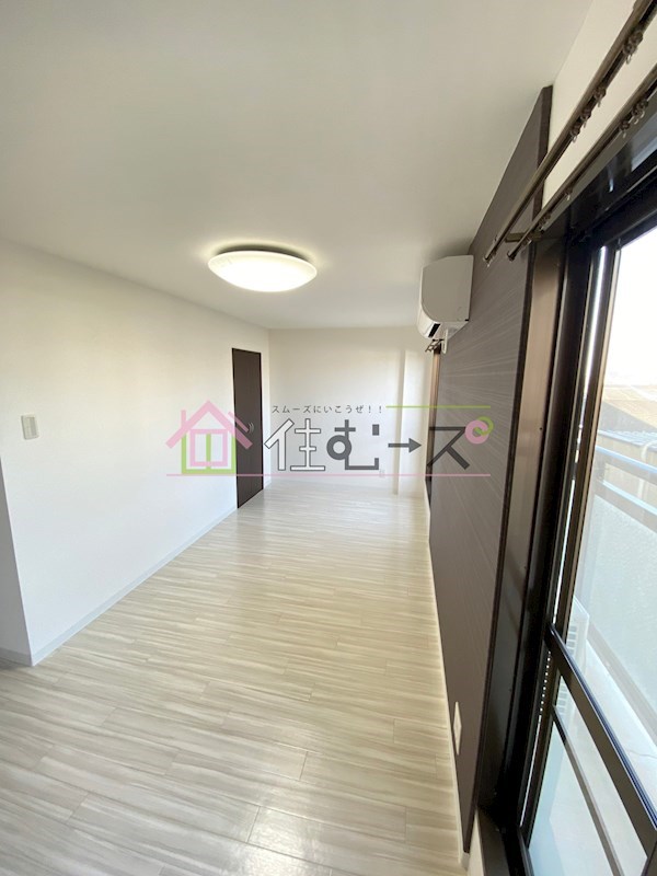 レガーレ長居公園 リビング