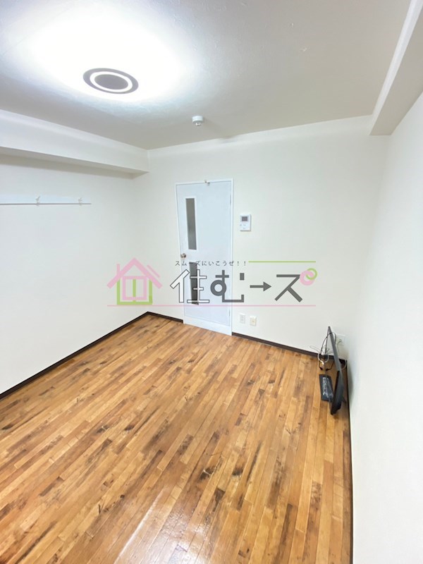 ロイヤルヴィラあべの リビング