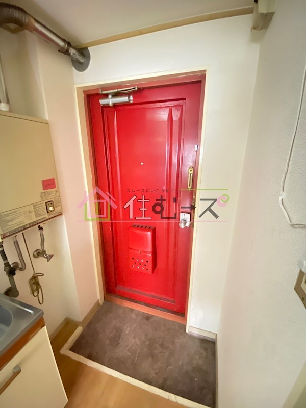 プレアール平野西 玄関