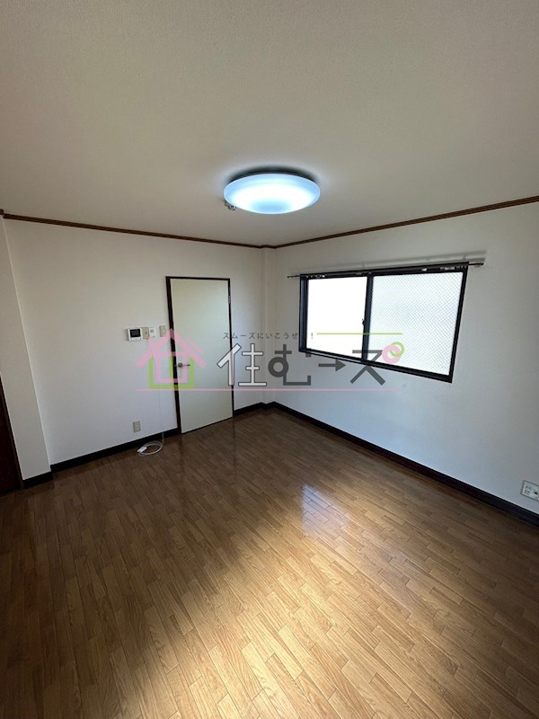 コーポ泰山 リビング