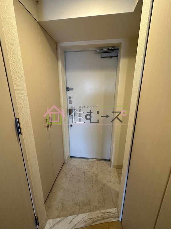 アドバンス大阪グロウスⅡ 玄関