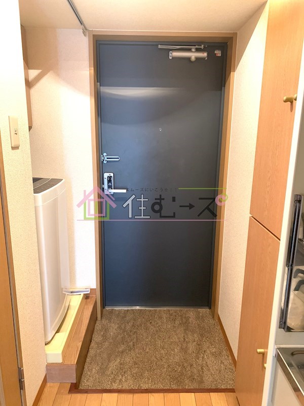 エステムコート新大阪 玄関