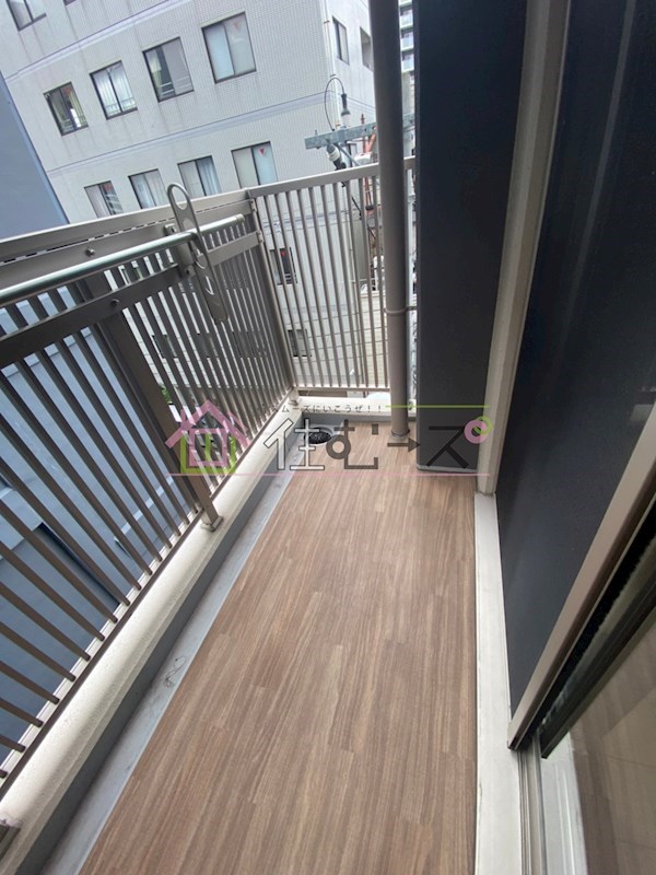 エステムコート難波WESTSIDEⅢドームシティ  ベランダ