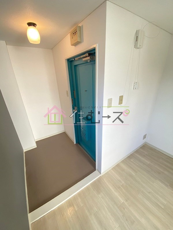 西梅田第一マンション 玄関