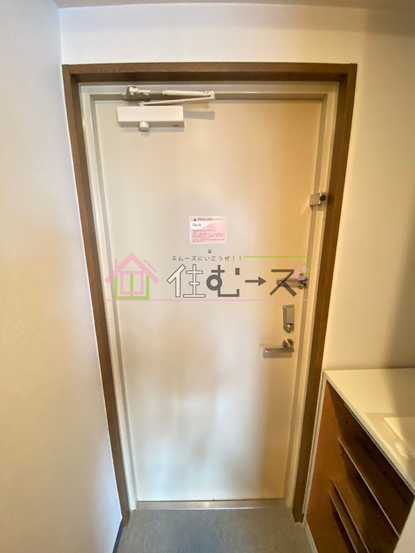 シャトーアルーフ 玄関
