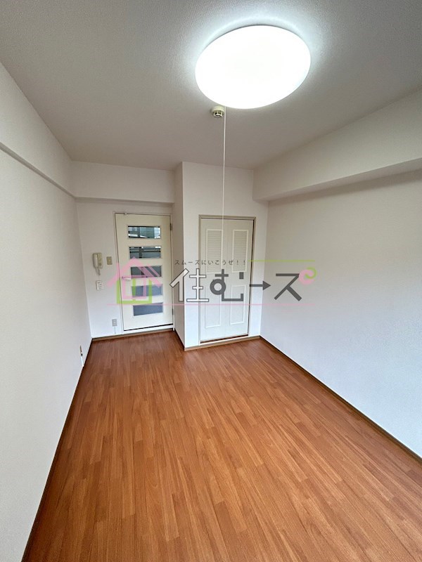 ノルデンハイム淡路 リビング