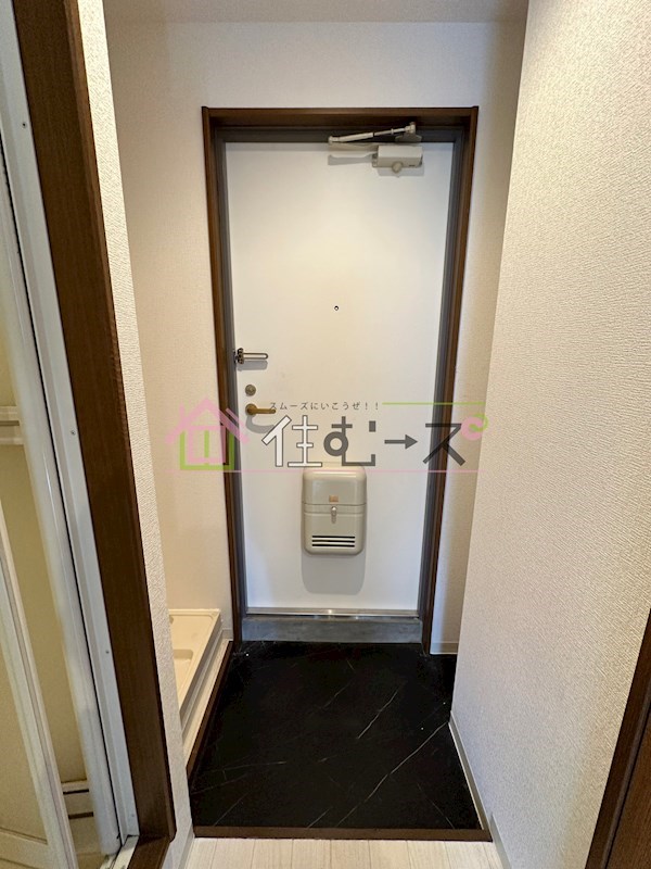オーキッドコート北堀江 玄関