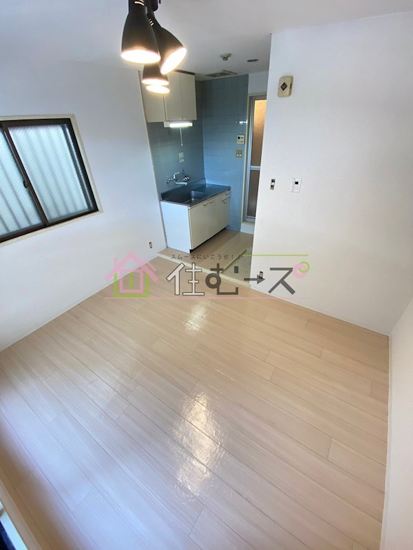 アールユーアイ21 リビング