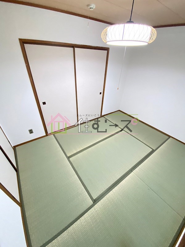 EXIT13 ベッドルーム