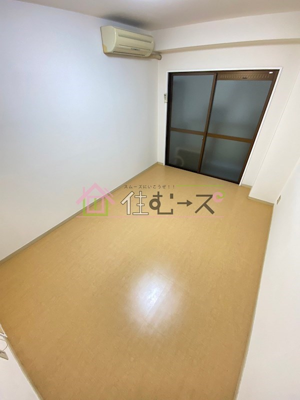 リバーサイド東梅田 ベッドルーム