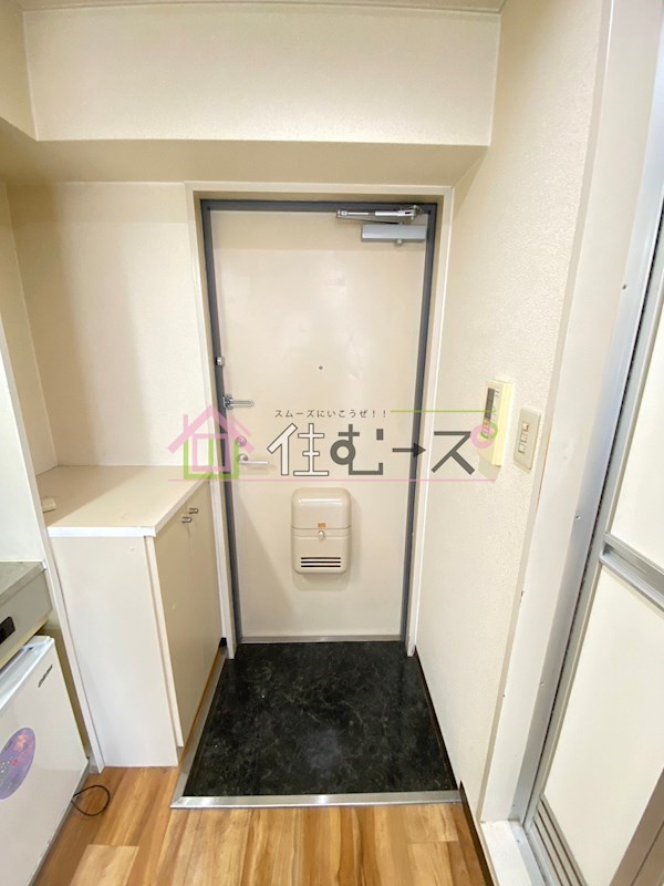 ネオコート天王寺 玄関