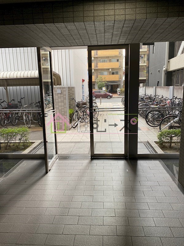 エスリード新大阪 ロビー