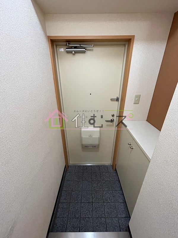 メルヘンハイツ 玄関