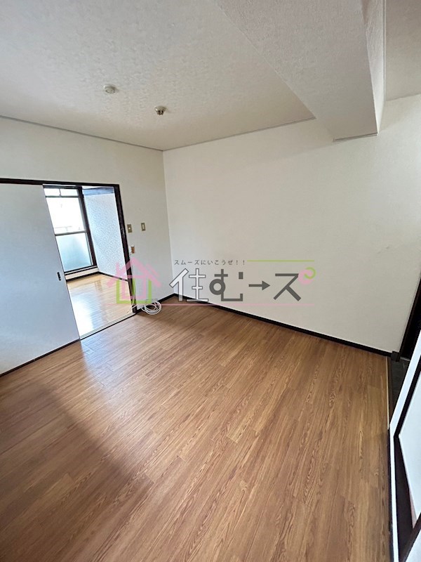 エンパイヤシティ リビング