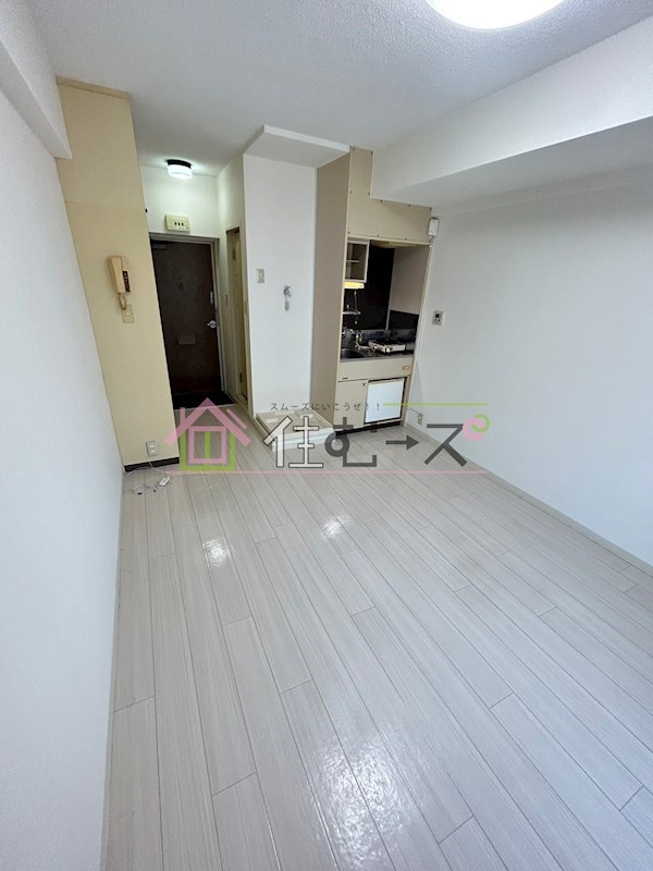 メゾン第5新大阪 リビング