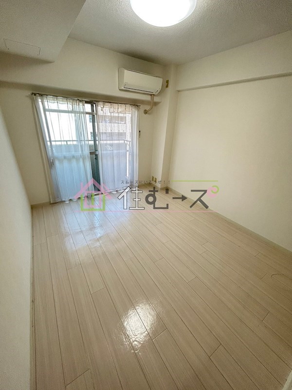 メゾン第5新大阪 ベッドルーム