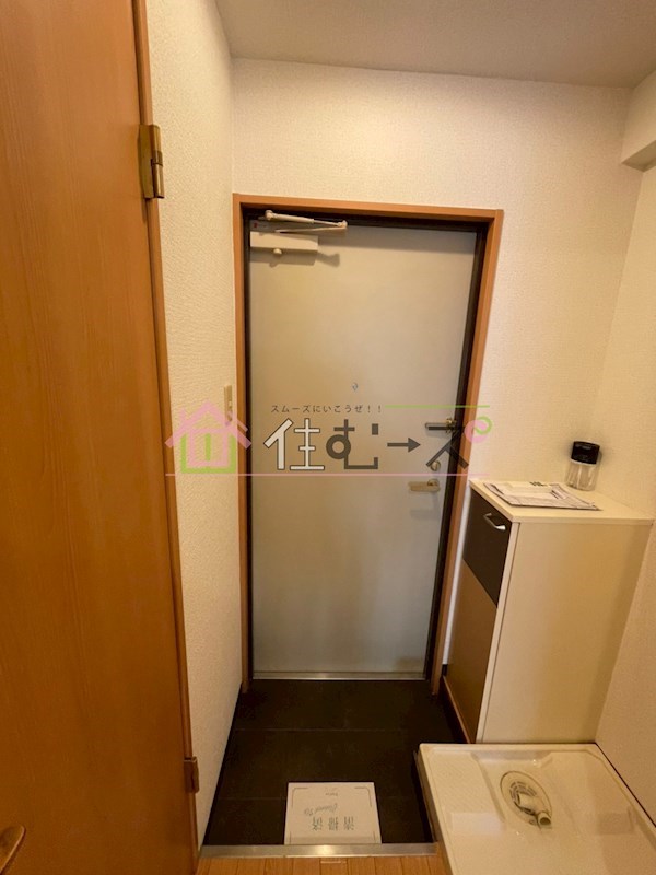 ルミエール花園 玄関