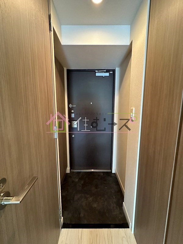 プレサンスタワー難波WEST 玄関