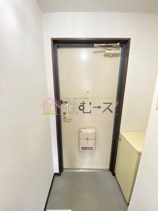 リッチハイツ城北  玄関