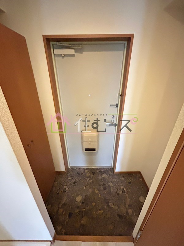 ラ・フォーレ上新庄 玄関