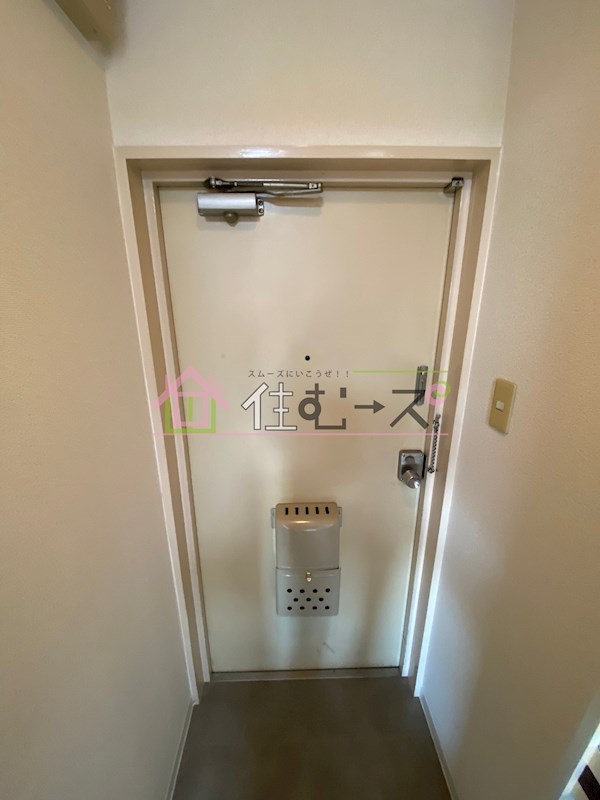 エスアイハイツ 玄関