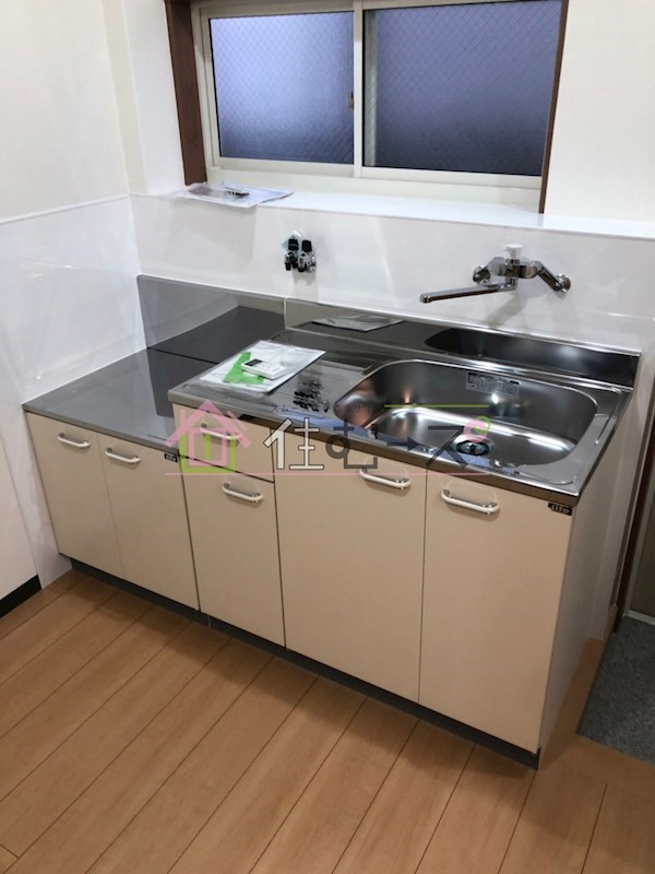 ルミエール九条 キッチン