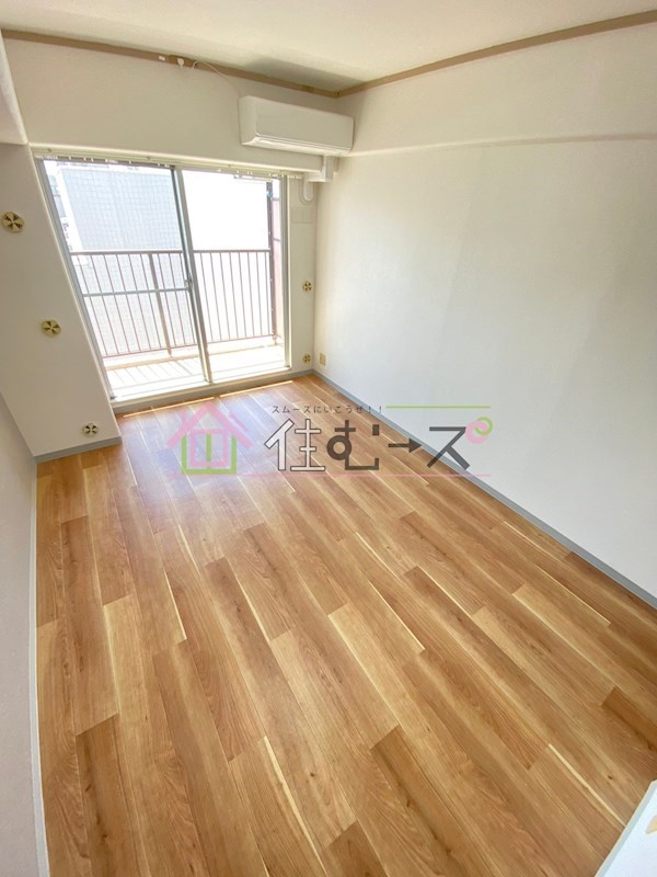 フルーレ第2新大阪  ベッドルーム