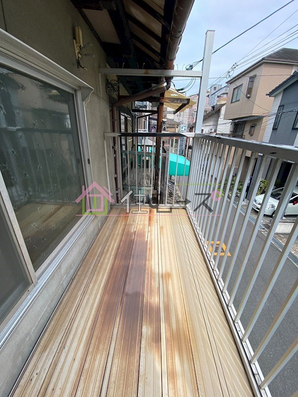 昭和町1貸家 ベランダ