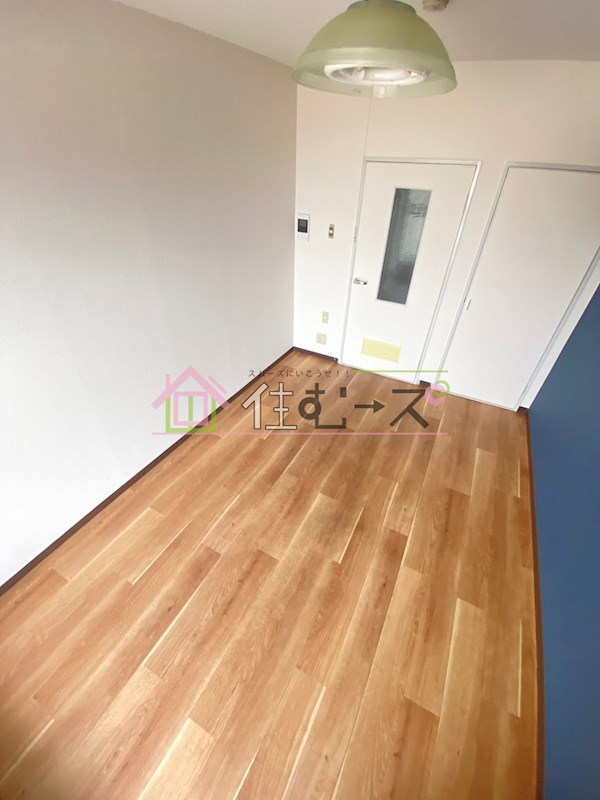 コレクション西田辺 リビング