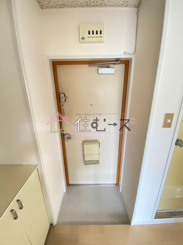 アベニール京橋 玄関