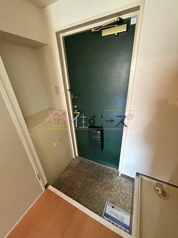 メゾンラフィネ 玄関