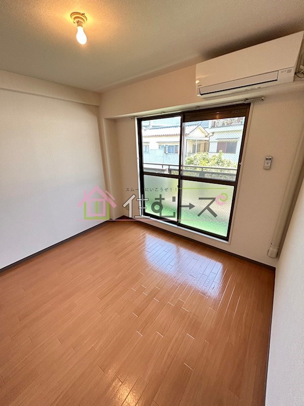 メゾンラフィネ ベッドルーム