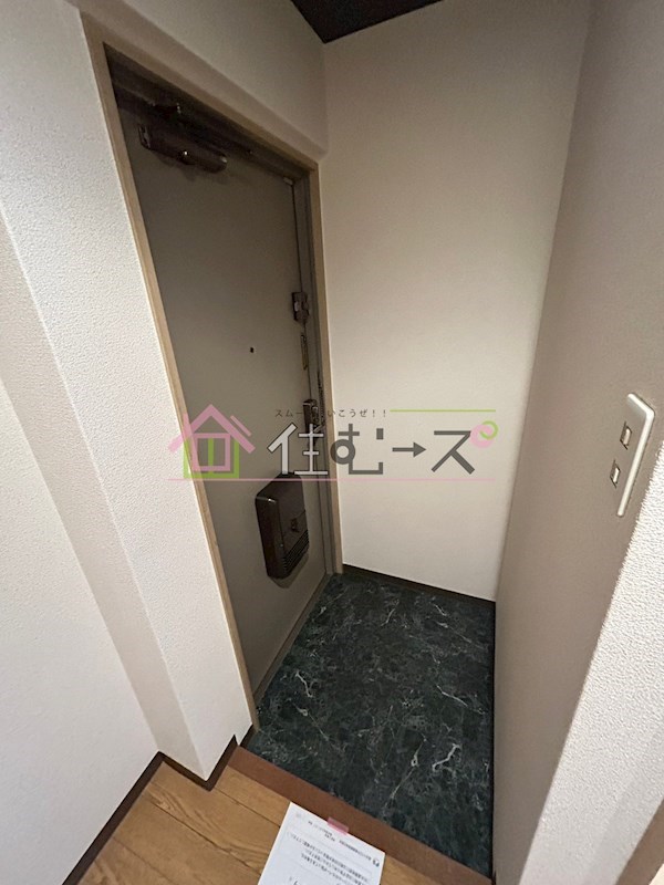 モダニティ塚本 玄関