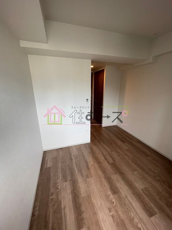 ファーストフィオーレ九条 リビング