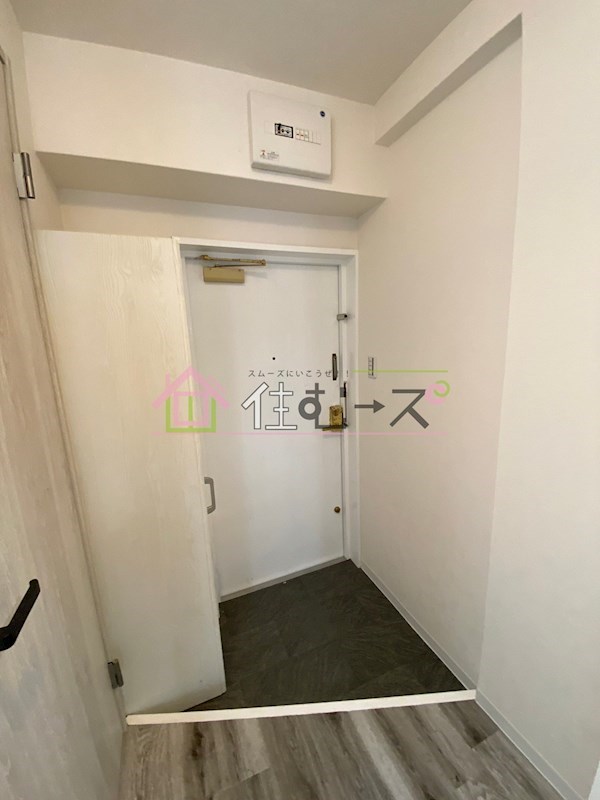 LakiaMaison難波南 玄関