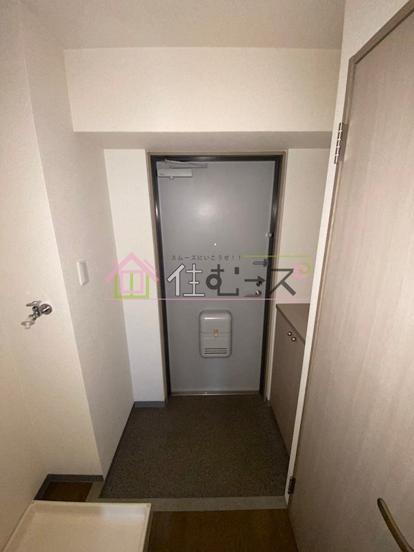 アルファ帝塚山 玄関