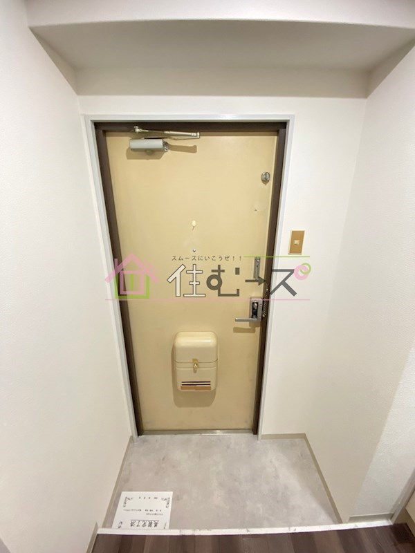 コスモレジデンス墨江 玄関