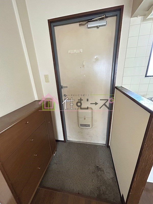 シャイン廣瀬 玄関