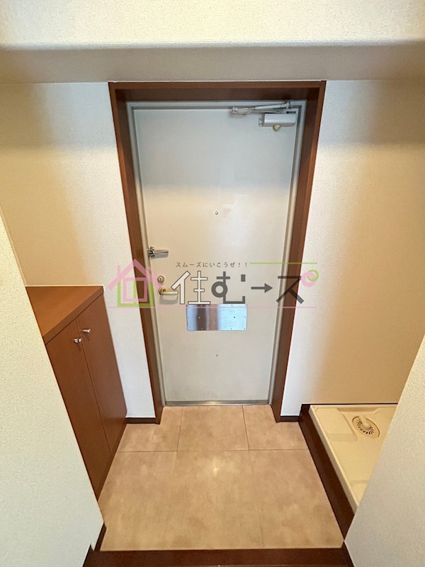 ウインライフ緑橋 玄関