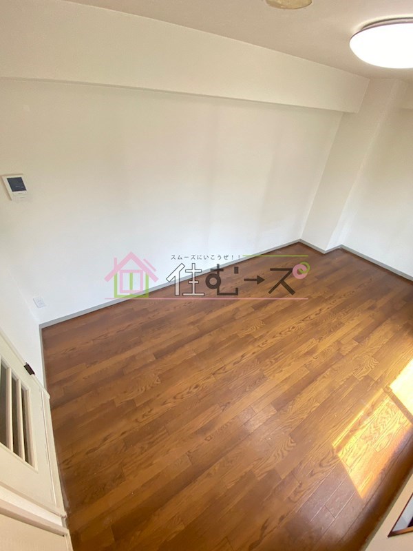 グラン・ビルド渡辺Ⅰ リビング