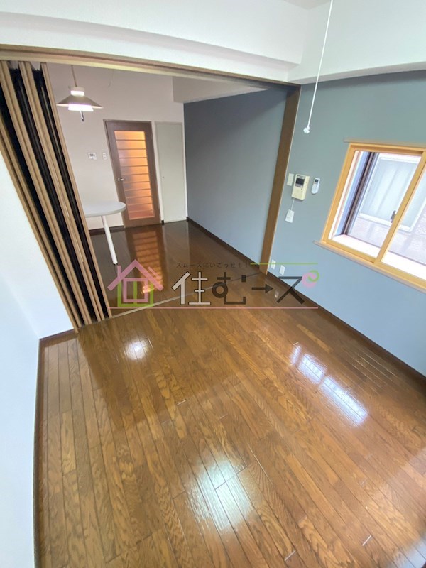 クローバー御幣島 リビング