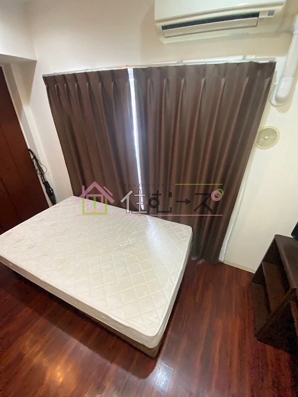 W.O.B SHINMACHI ベッドルーム