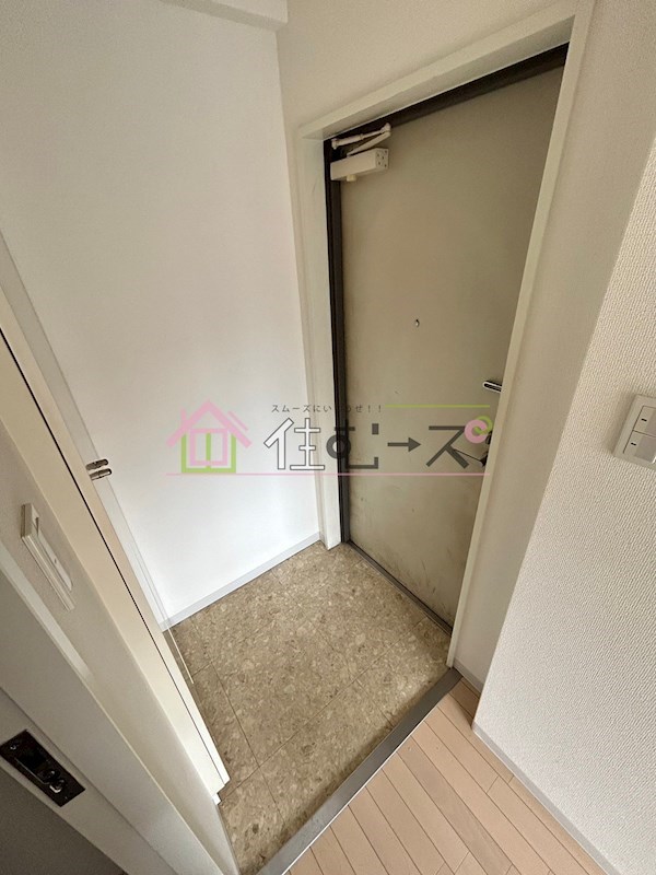 クレイドル上町Ⅱ 玄関