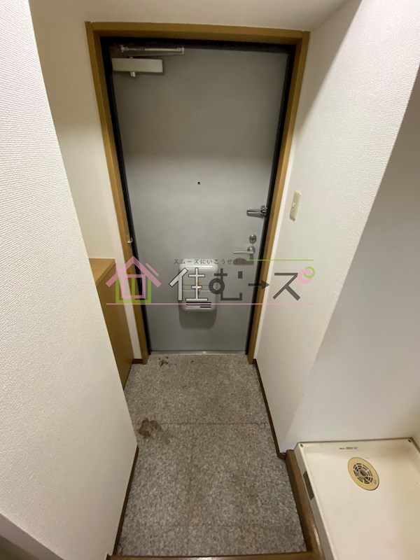 エステムコート梅田北 玄関