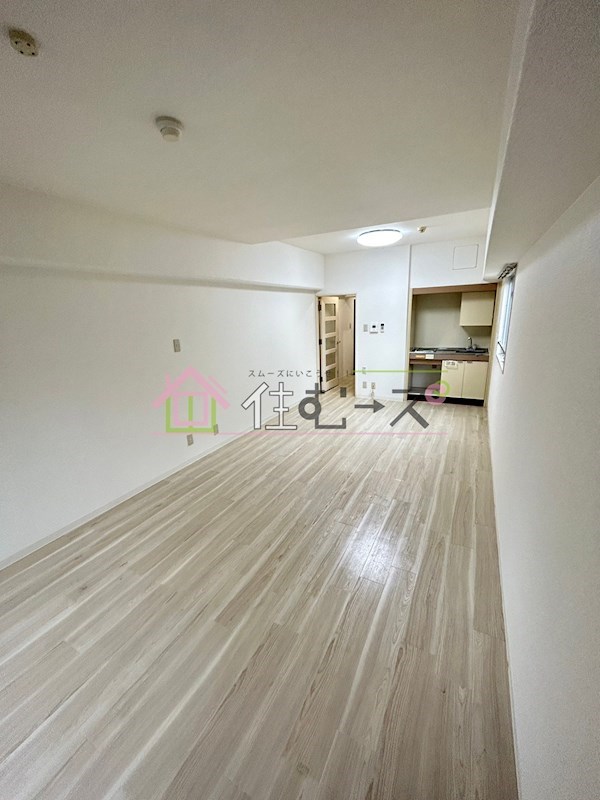 エルデ大手前 リビング