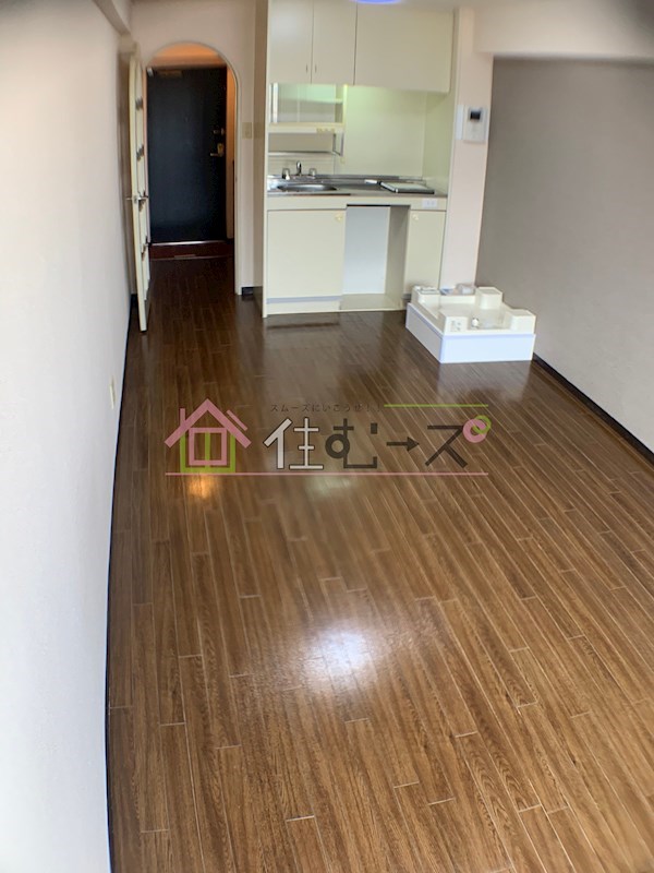 マイルド新大阪レジデンス3号館 リビング