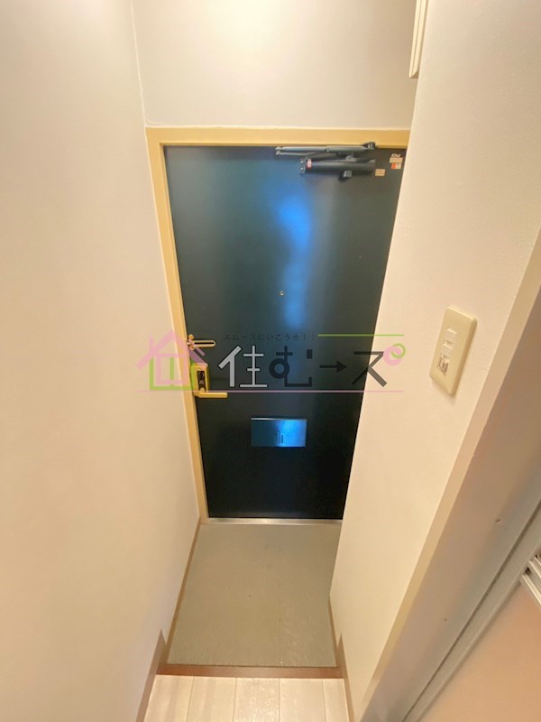 フレア新大阪 玄関