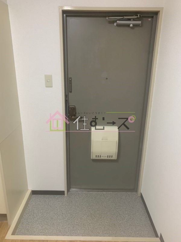 シュロス野口 玄関