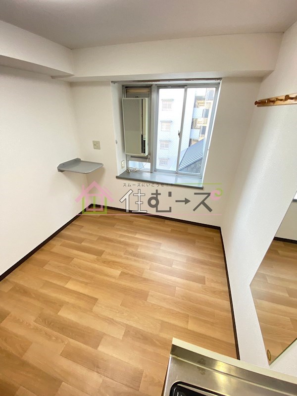 昭和グランドハイツ西三国 ベッドルーム